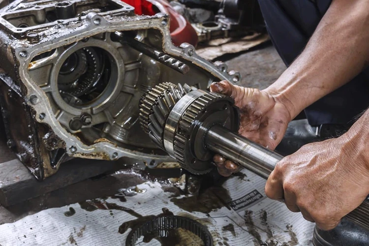 Muğla Oto Şanzıman Ustası